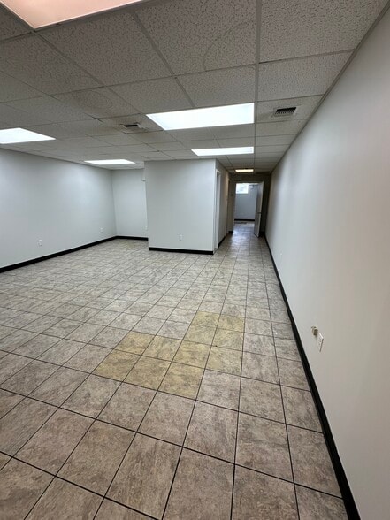 More Photos Of 81 W Hills Rd, Huntington Station Flex For Sale
