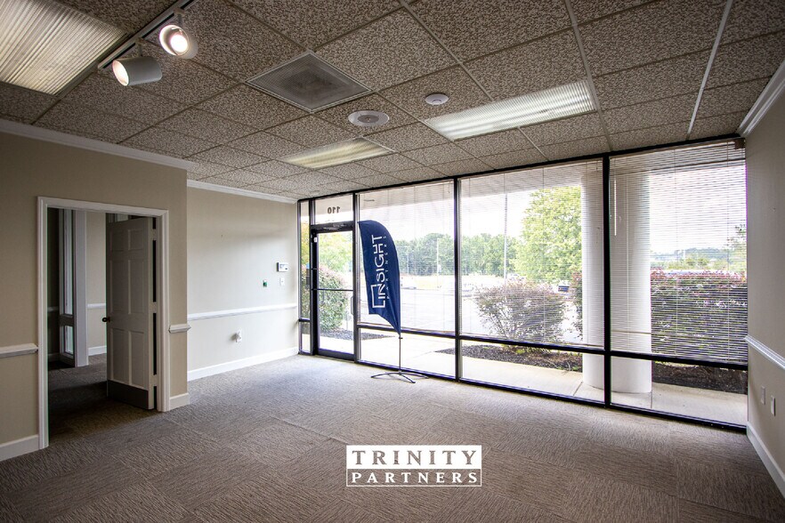 More Photos Of 6904 N Main St, Columbia Light Manufacturing For Lease