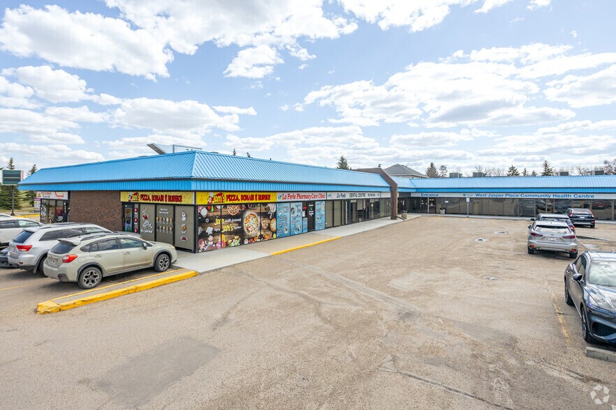 More Photos Of 9754 182nd St, Edmonton Supermarket For Lease