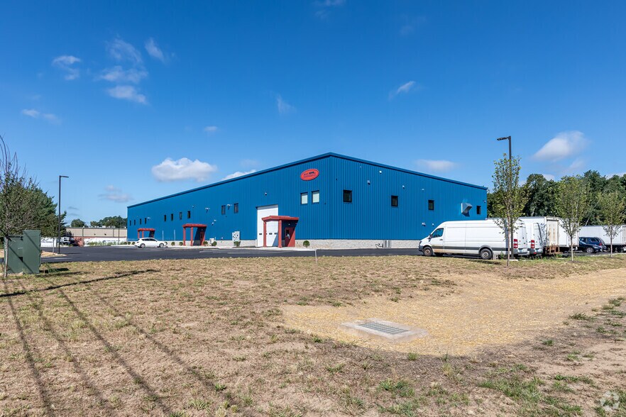 More Photos Of 67 Nicholson Rd, East Granby Manufacturing For Lease