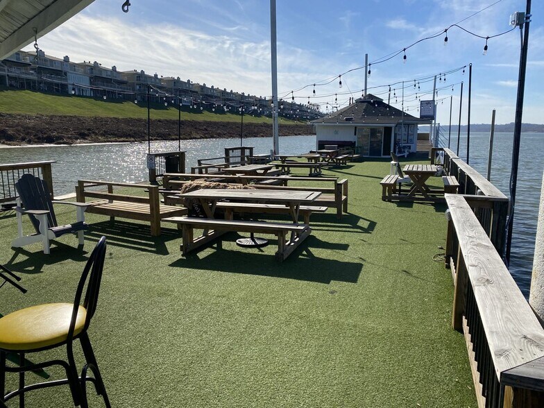 More Photos Of 1900 Victory Ln, Prospect Marina For Sale