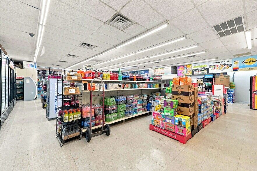 More Photos Of 2590 Recker Hwy, Winter Haven Service Station For Sale