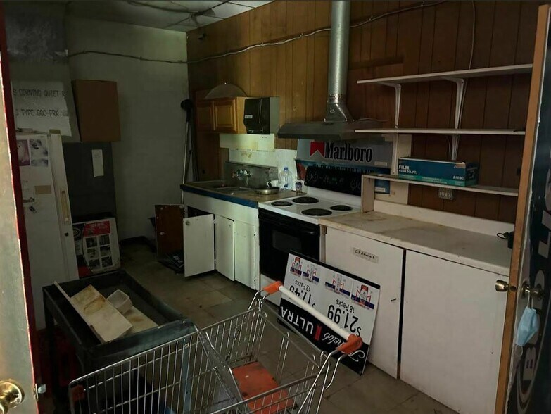 More Photos Of 5459 FM 624, Robstown Service Station For Sale