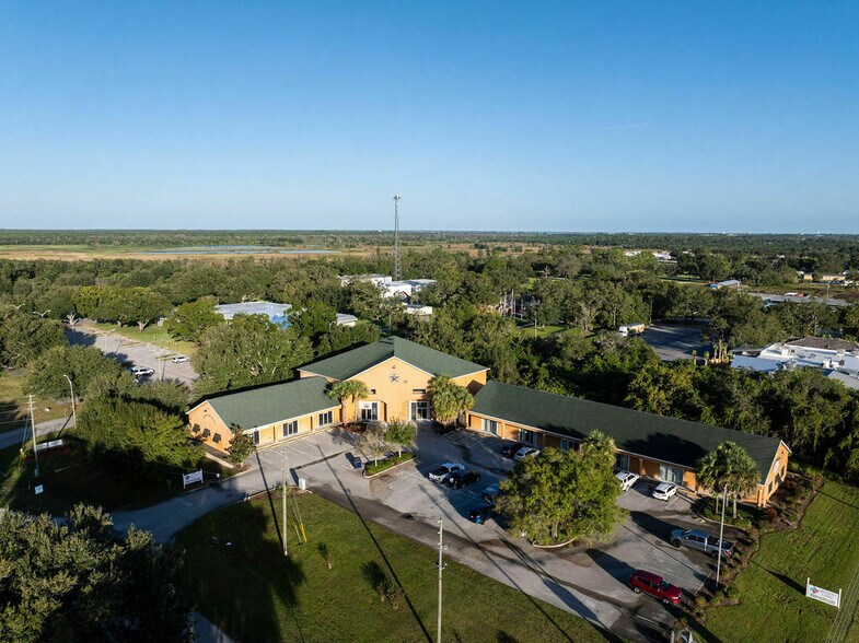 More Photos Of 7177-7201 S George Blvd, Sebring Medical For Sale