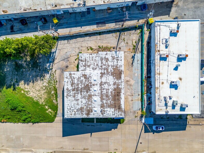 More Photos Of 5323-5325 Woodway Dr, Fort Worth General Retail For Sale