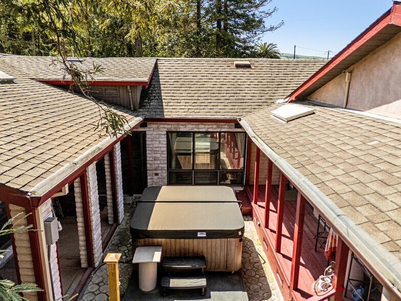 More Photos Of 75 Fremont Dr, Sonoma Storefront Retail Residential For Sale