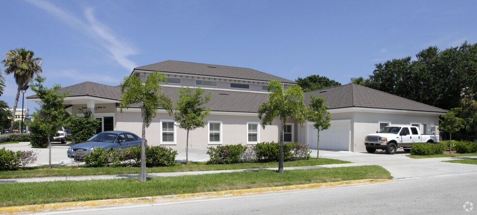 More Photos Of 423 Delaware Ave, Fort Pierce Office For Lease