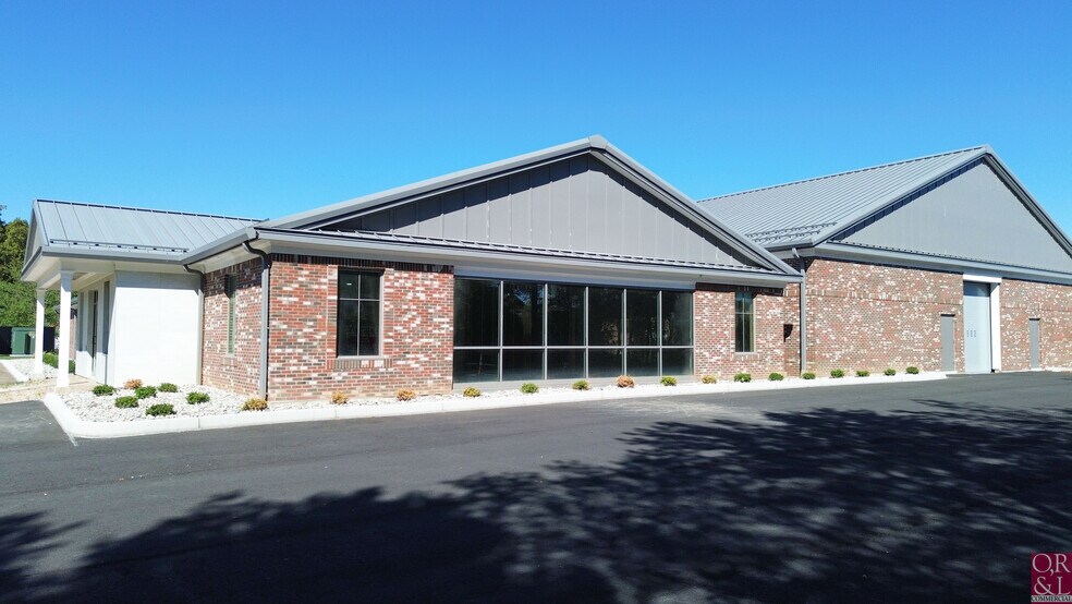 More Photos Of 13 Sycamore Way, Branford Manufacturing For Sale