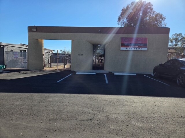 More Photos Of 1026 N Columbus Blvd, Tucson Light Manufacturing For Sale
