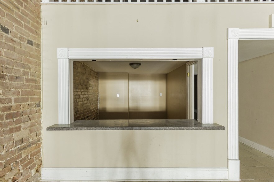 More Photos Of 102 S Main St, Wetumpka Storefront Retail Residential For Sale