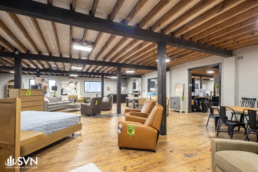 More Photos Of 764 E Seventh St, Lexington Warehouse For Sale
