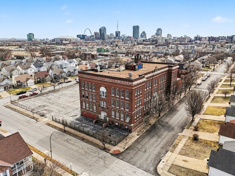 More Photos Of 1614 Hogan St, Saint Louis Specialty For Sale