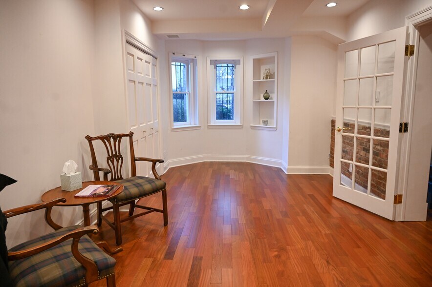 More Photos Of 1740 N St NW, Washington Loft Creative Space For Lease