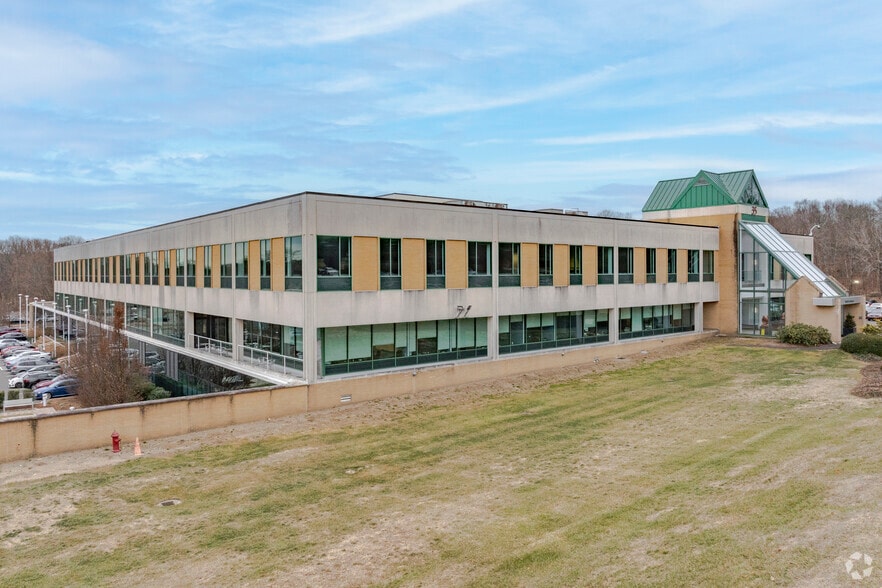 More Photos Of 35 Nutmeg Dr, Trumbull Light Manufacturing For Lease