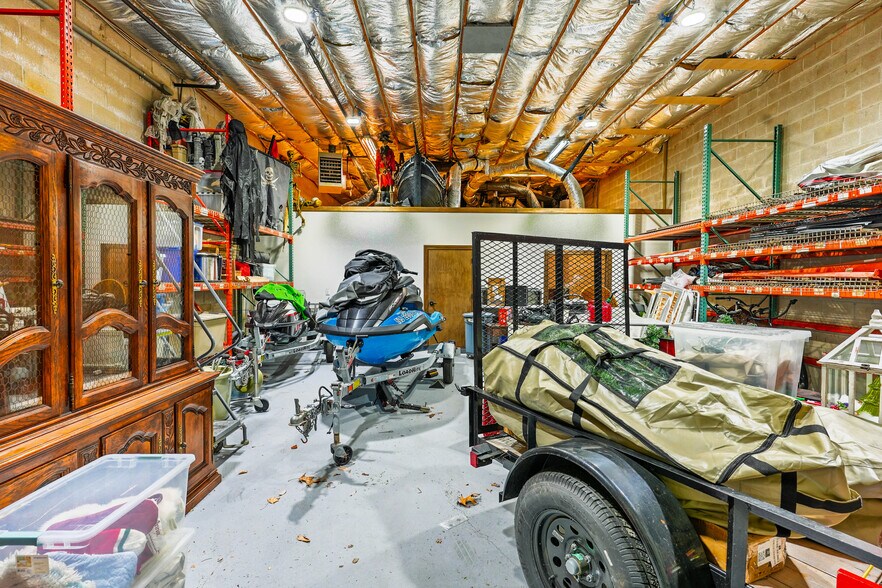 More Photos Of 430 Commerce Ln, West Berlin Showroom For Sale