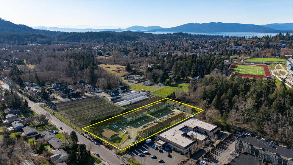 More Photos Of 820 32nd St, Bellingham Apartments For Sale