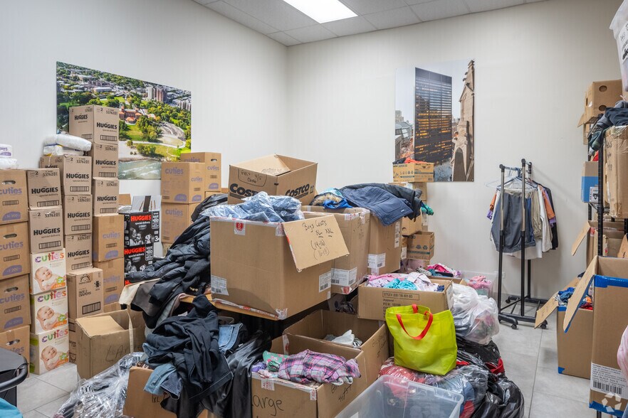 More Photos Of 4300-12 W North Ave, Chicago Freestanding For Sale