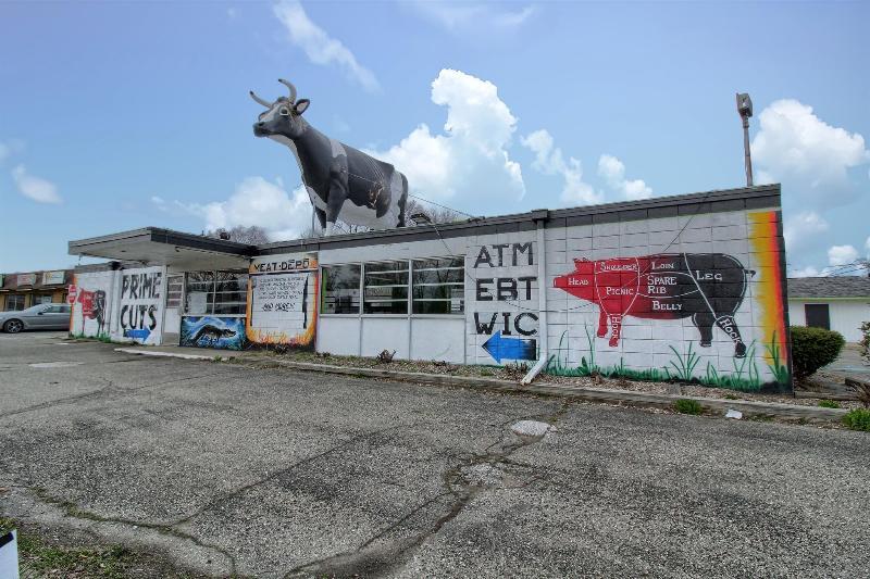 Primary Photo Of 979 S Ecorse Rd, Ypsilanti Convenience Store For Sale