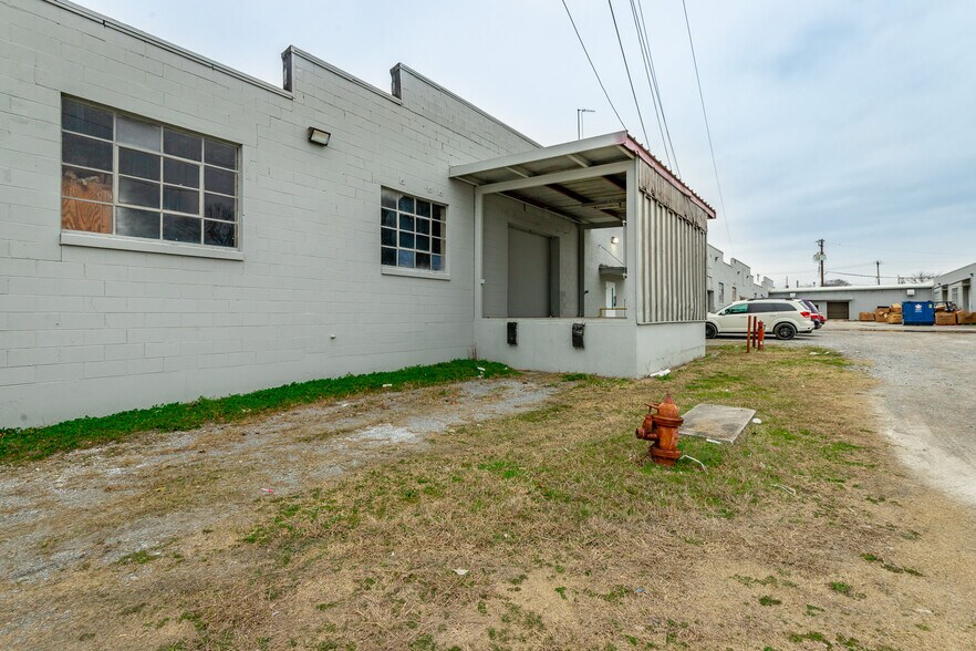 More Photos Of 3715 Calhoun Ave, Chattanooga Manufacturing For Lease
