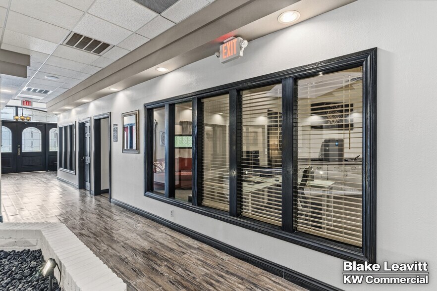 More Photos Of 5844 S Pecos Rd, Las Vegas Medical For Sale