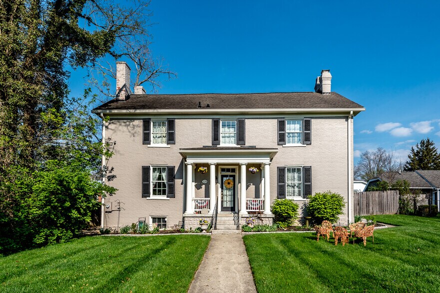 More Photos Of 129 N Main St, Waynesville Specialty For Sale