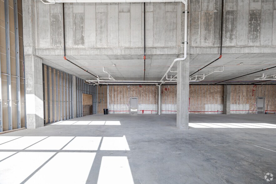 More Photos Of 20400 W Bluemound Rd, Brookfield Unknown For Lease