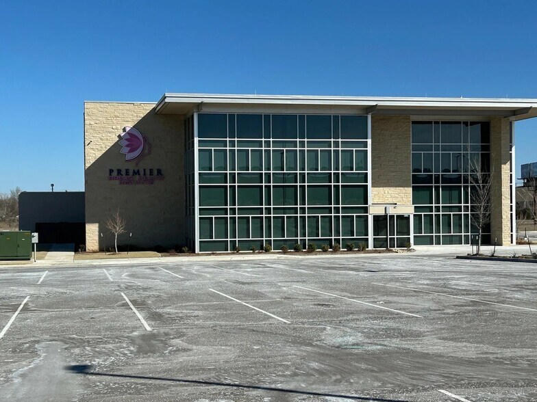 More Photos Of 8516 S Portland Ave, Oklahoma City Medical For Lease