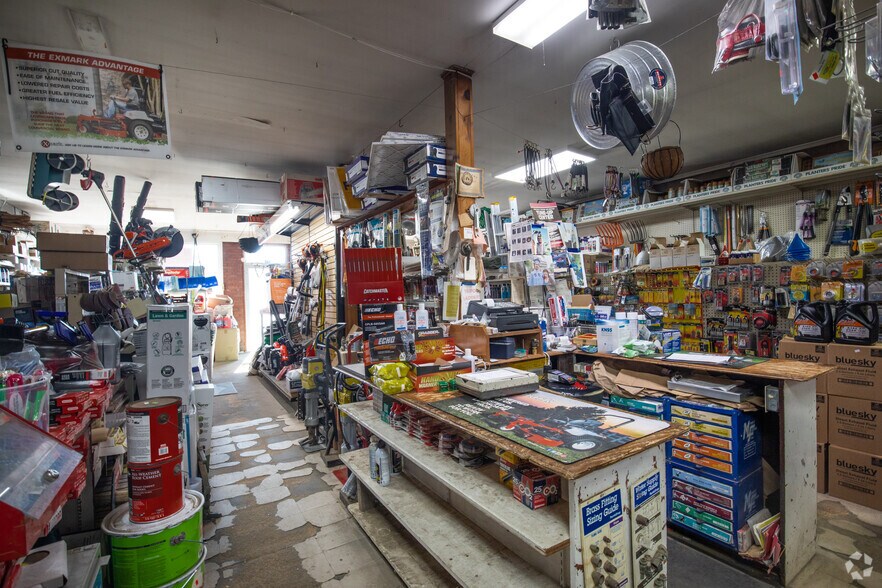 More Photos Of 494 Montauk Hwy, East Quogue Freestanding For Sale