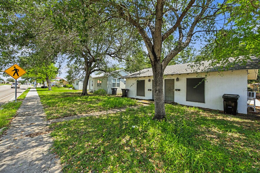 More Photos Of 800 S Texas Blvd, Weslaco Apartments For Sale