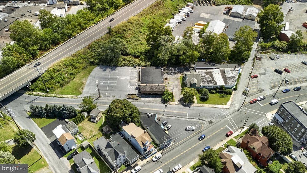 More Photos Of 5 Spring Valley Rd, Reading Restaurant For Sale