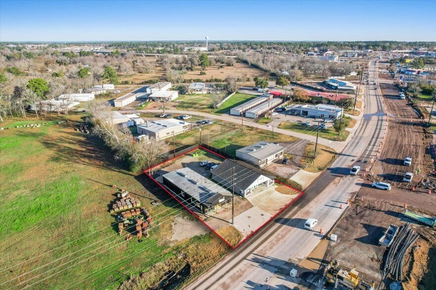 More Photos Of 19010 FM 1488, Magnolia Storefront Retail Office For Sale