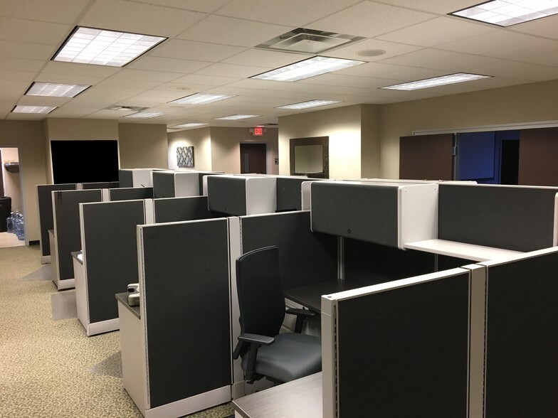 More Photos Of 10469 Atlee Station Rd, Ashland Office For Sale