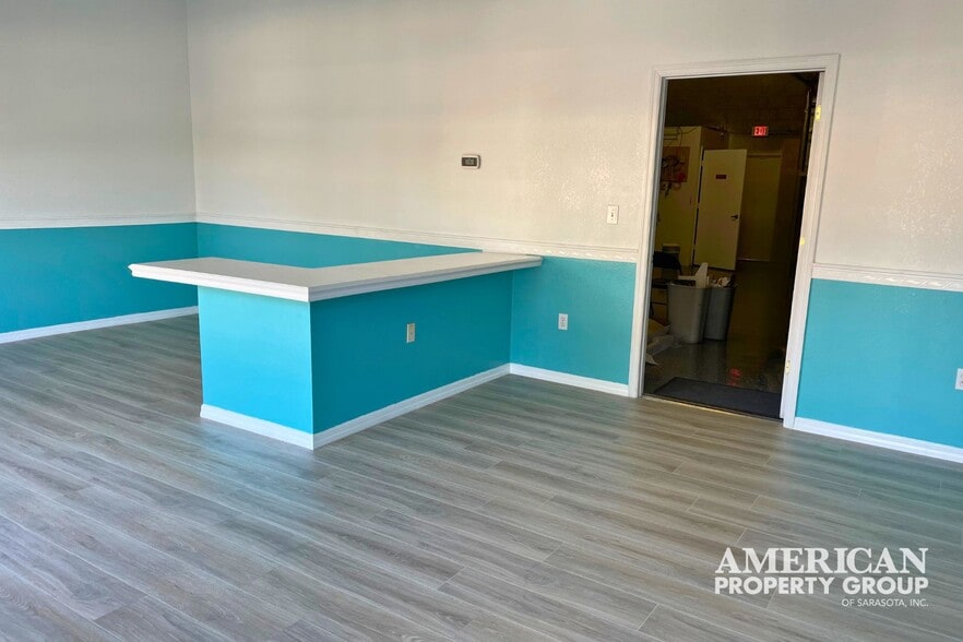 More Photos Of 19800 Veterans Blvd, Port Charlotte Warehouse For Sale