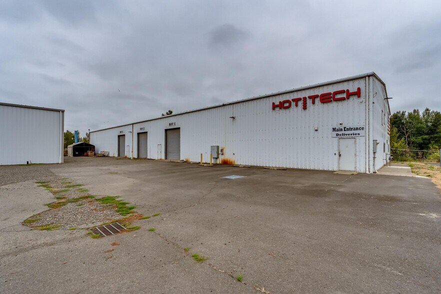 More Photos Of 810 S 2nd St, Harrisburg Warehouse For Lease