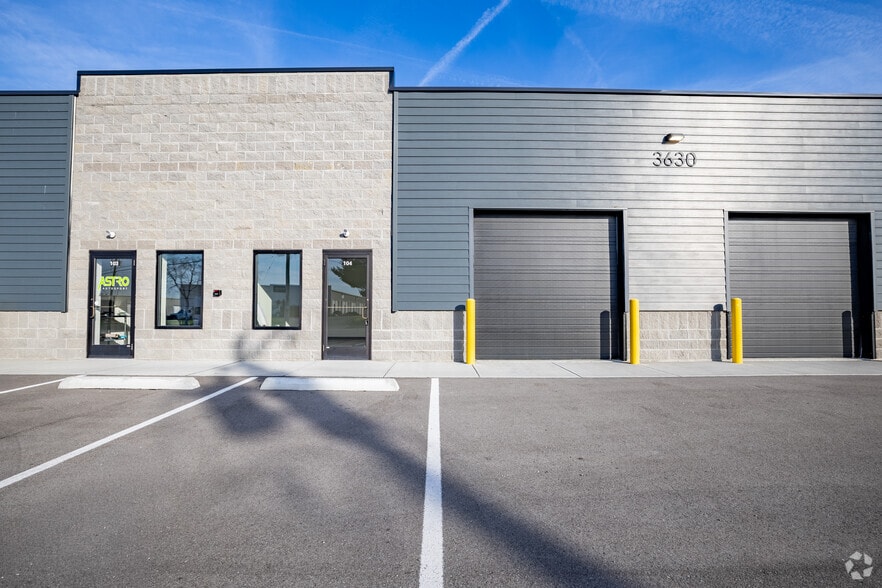 More Photos Of 3630 Ohara Rd, Erlanger Showroom For Lease