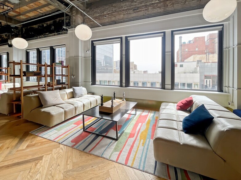 More Photos Of 708 Main St, Houston Coworking Space