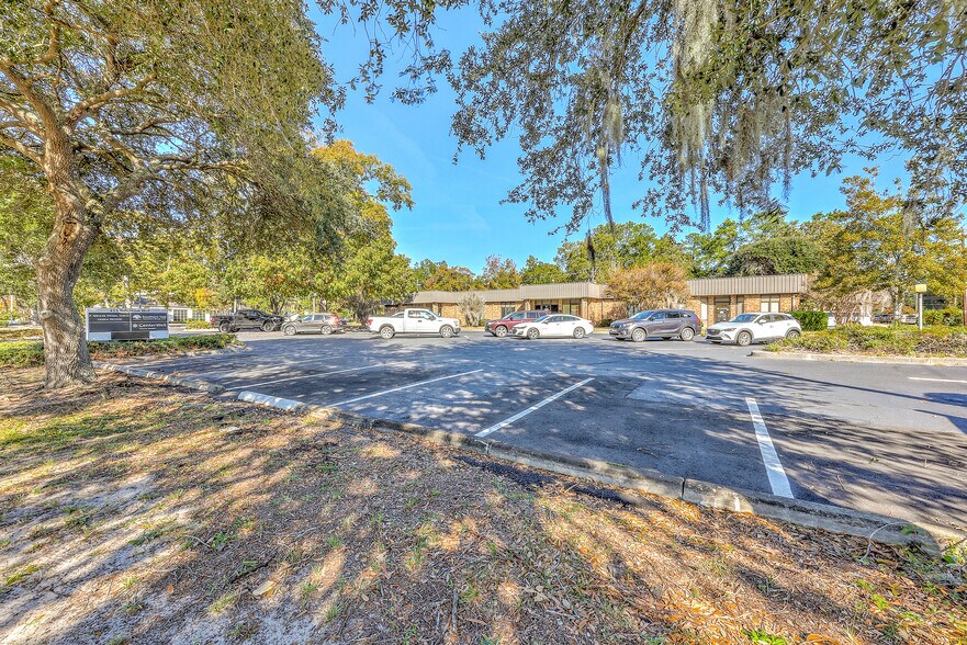 More Photos Of 415 Robertson Blvd, Walterboro Medical For Sale
