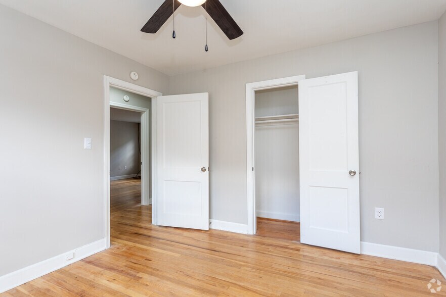 More Photos Of 1107-1117 W Rowan St, Fayetteville Apartments For Sale