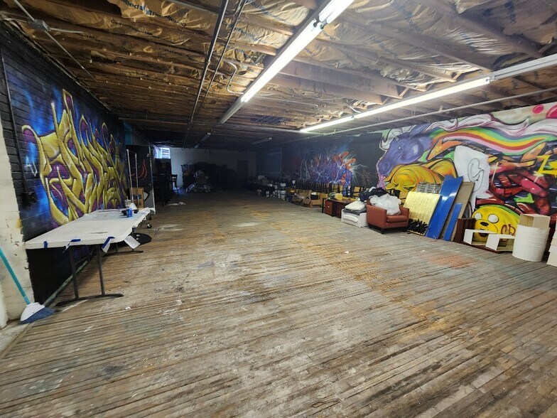 More Photos Of 2431 E Van Buren St, Phoenix Manufacturing For Lease