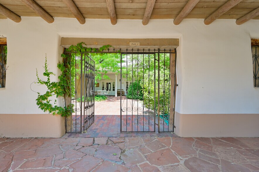 More Photos Of 200 W De Vargas St, Santa Fe Office For Sale