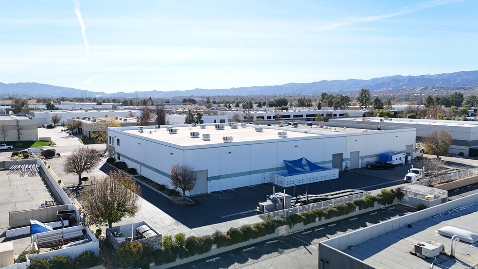 More Photos Of 24833 Anza Dr, Valencia Warehouse For Lease