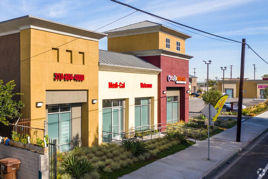 More Photos Of 815 W Rosecrans Ave, Compton Unknown For Lease