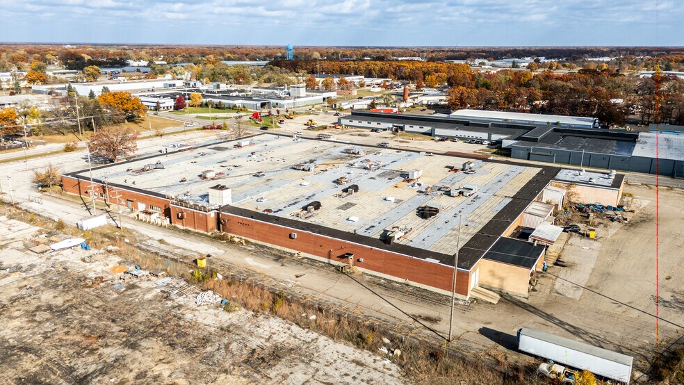 More Photos Of 1185 E Keating Ave, Muskegon Manufacturing For Sale