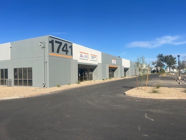 More Photos Of 1705 W University Dr, Tempe Unknown For Lease