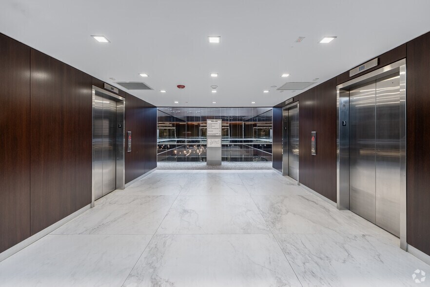 More Photos Of 3333 New Hyde Park Rd, New Hyde Park Unknown For Lease