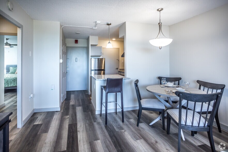 More Photos Of 45 S Idlewild, Memphis Apartments For Sale