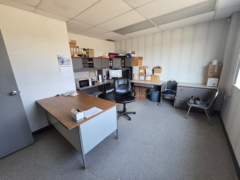 More Photos Of 28244 Hwy 590, Red Deer County Warehouse For Sale