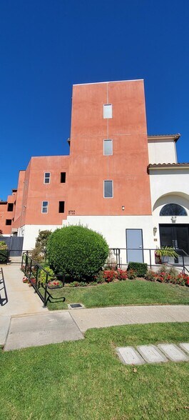 More Photos Of 8732 Reading Ave, Los Angeles Apartments For Sale