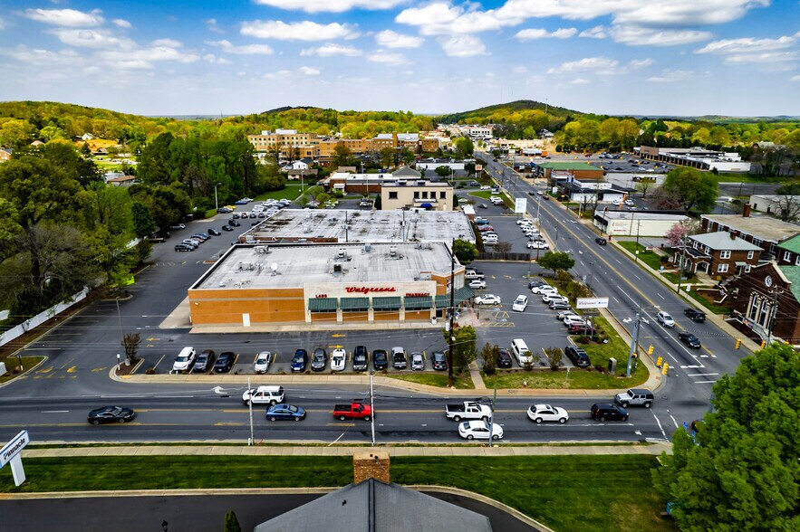More Photos Of 207 N Fayetteville St, Asheboro Drugstore For Sale