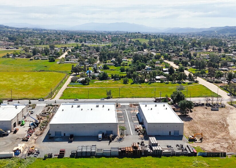 More Photos Of 32113 Corydon St, Lake Elsinore Manufacturing For Lease